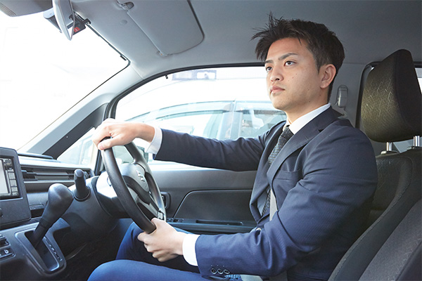 内田 吉政